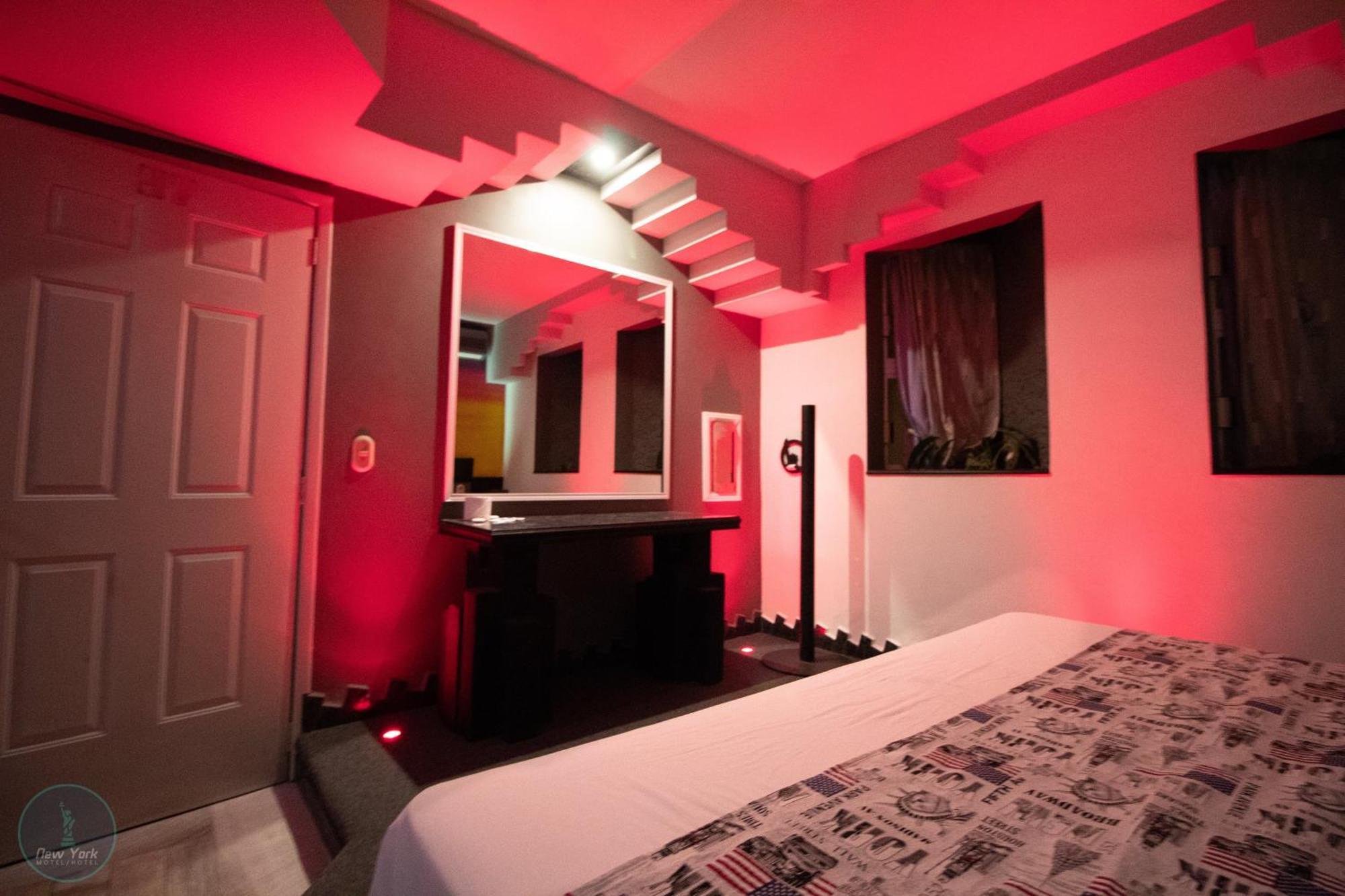 New York Hotel/Motel Orizaba  Extérieur photo